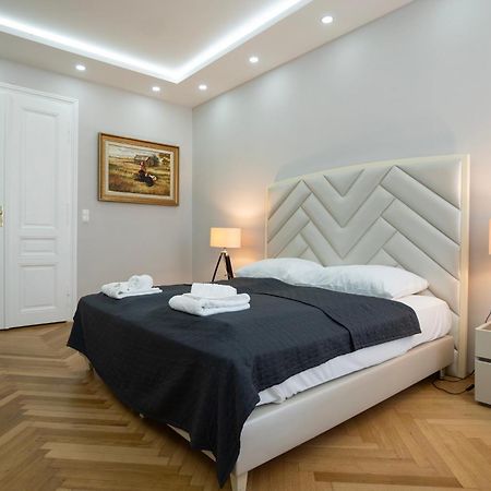 Charming 2-Room Apartment With Balcony, 15 Min To Center Відень Екстер'єр фото
